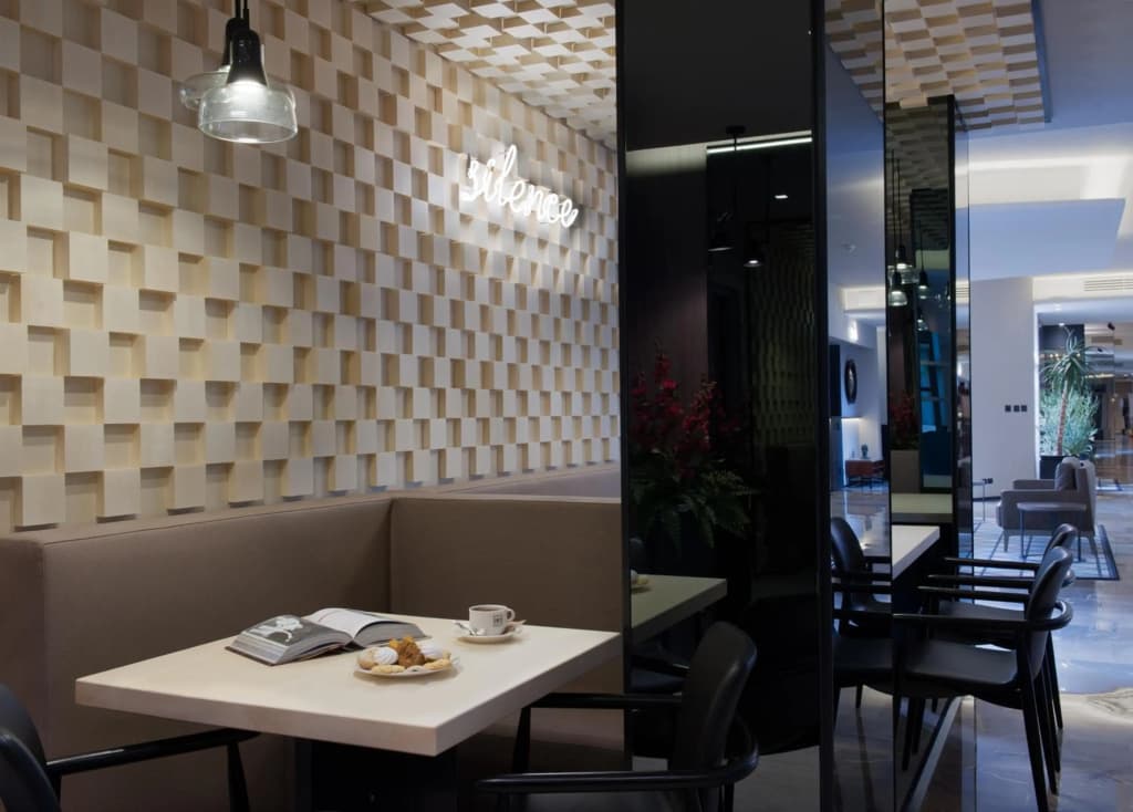 Hotel Lombardia - photo 36