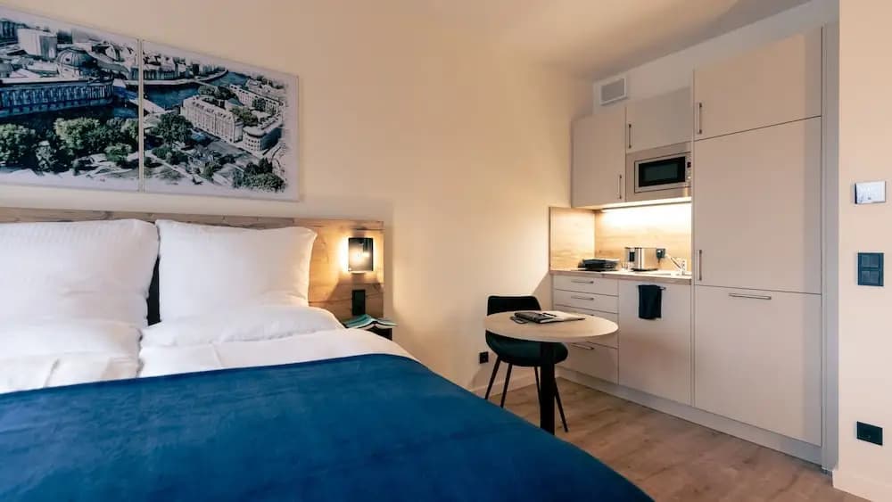 SpreeBlau Apartments - photo 5