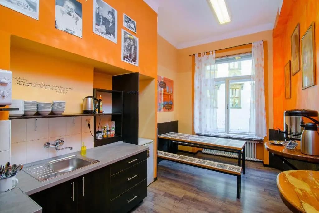 Best Spot Hostel - photo 18
