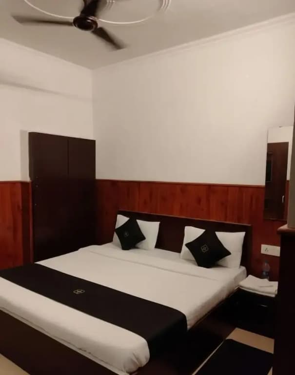 Shri Sai Guest House - Opp Azadpur Main Mandi - photo 13