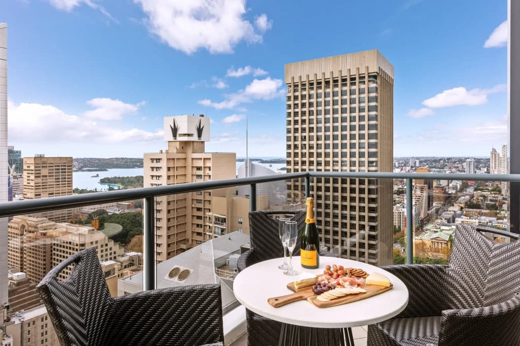 Meriton Suites Pitt Street, Sydney - photo 19