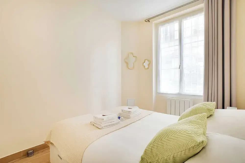 Charming Apartment - 2br/6p - Paris Center - photo 2