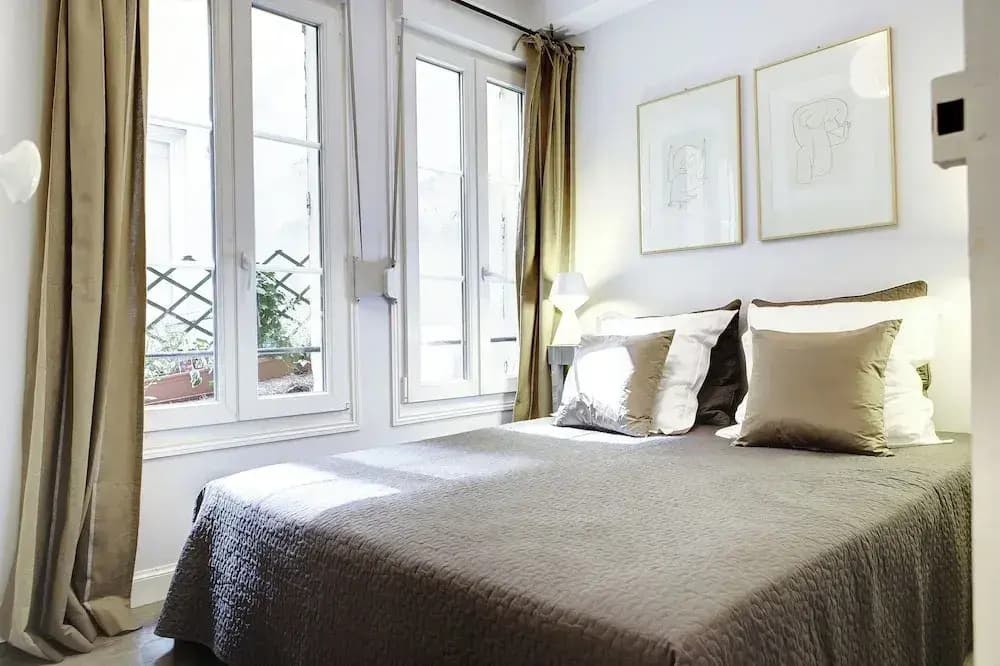 Paris Marais Central Residence - photo 2