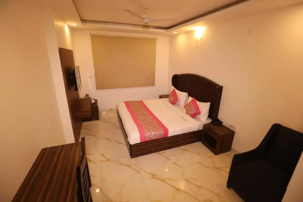 Hotel Milan by Foxi Group-Delhi Airport - photo 21