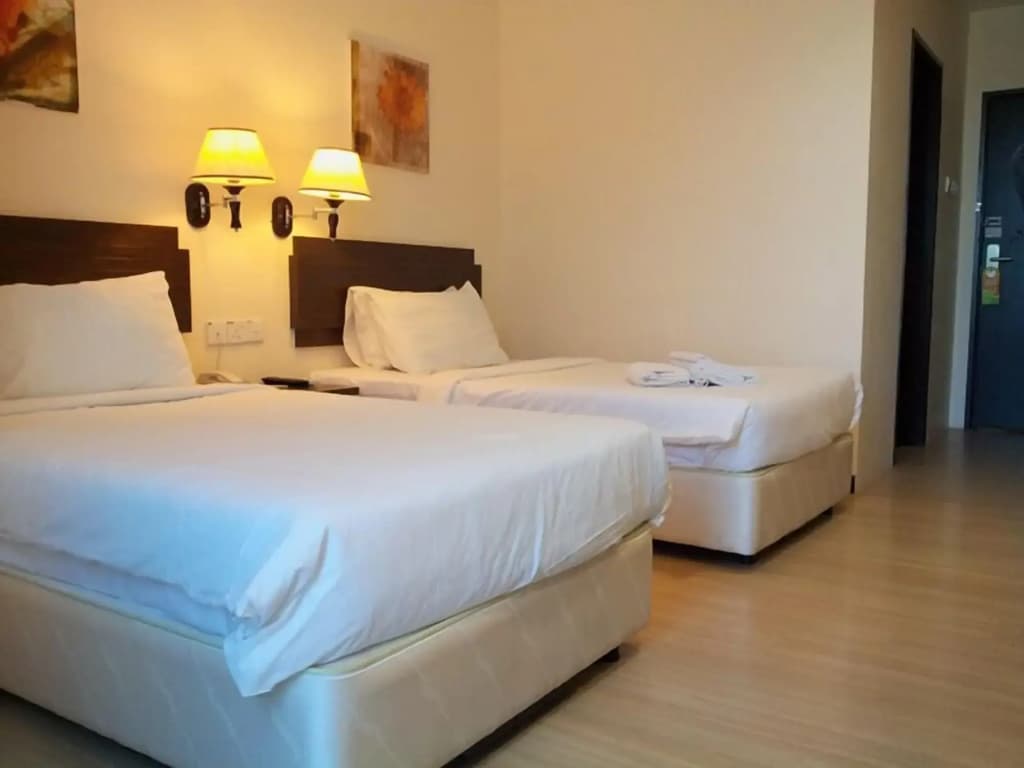 De Garden Hotel - photo 7