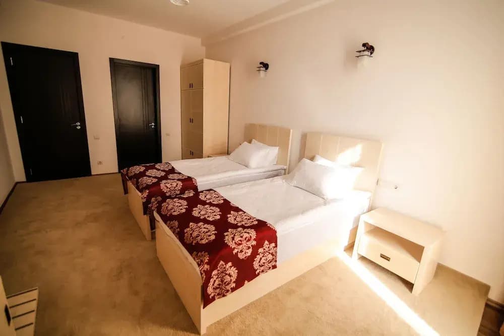 Hills Hotel - photo 6