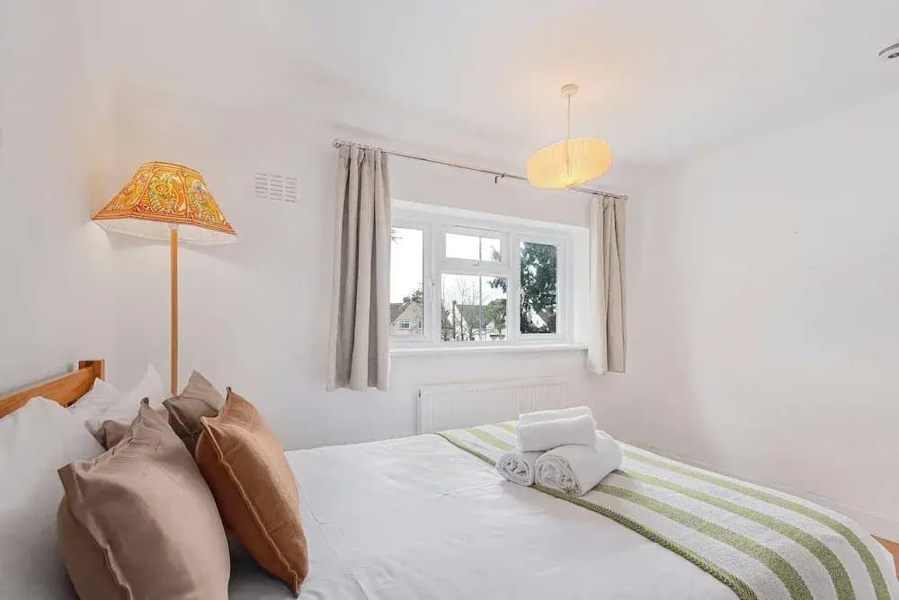 Spacious 3-bed House With car Park Near Heathrow - photo 4