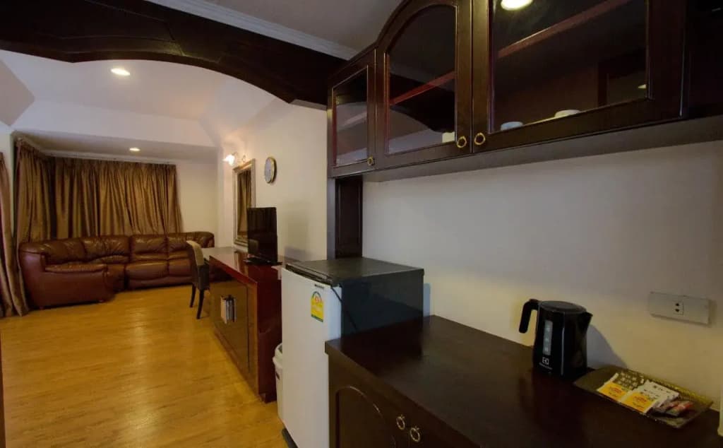LK Mansion - photo 17
