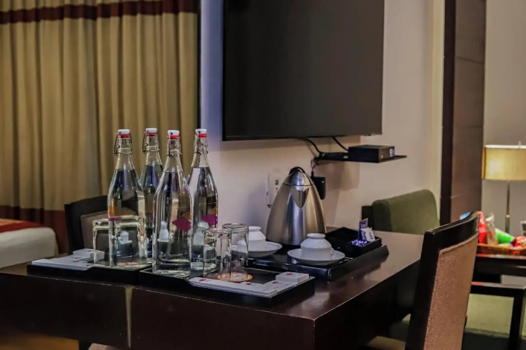 Hotel Godwin Deluxe - photo 13