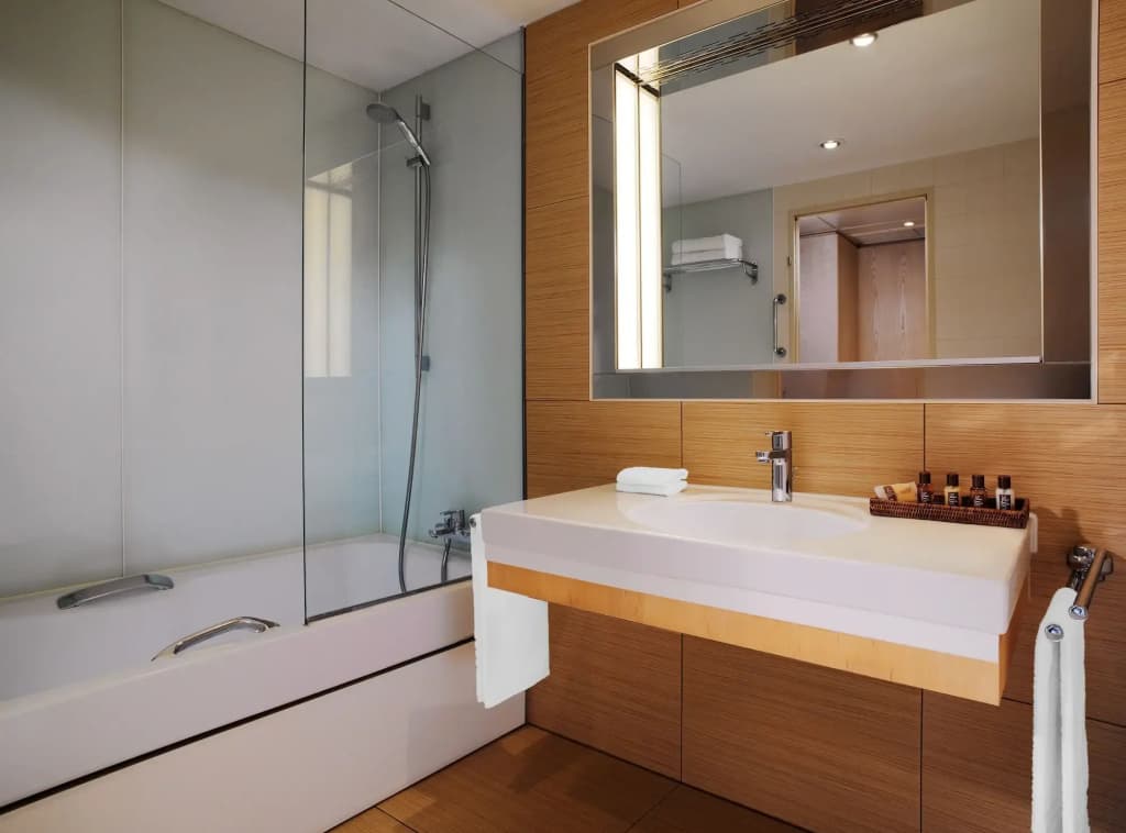 Sheraton Berlin Grand Hotel Esplanade - photo 10