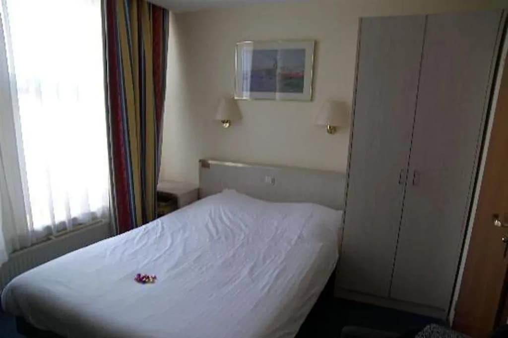 Prinsengracht Hotel - photo 2