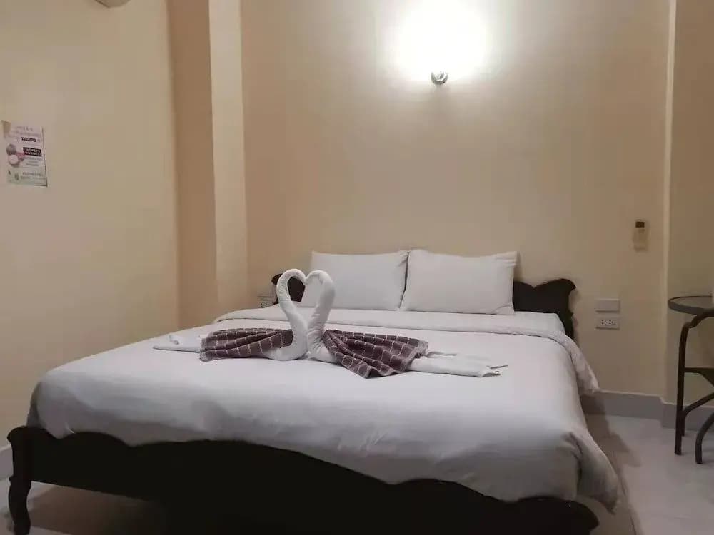 Qhkl Hotel - photo 2
