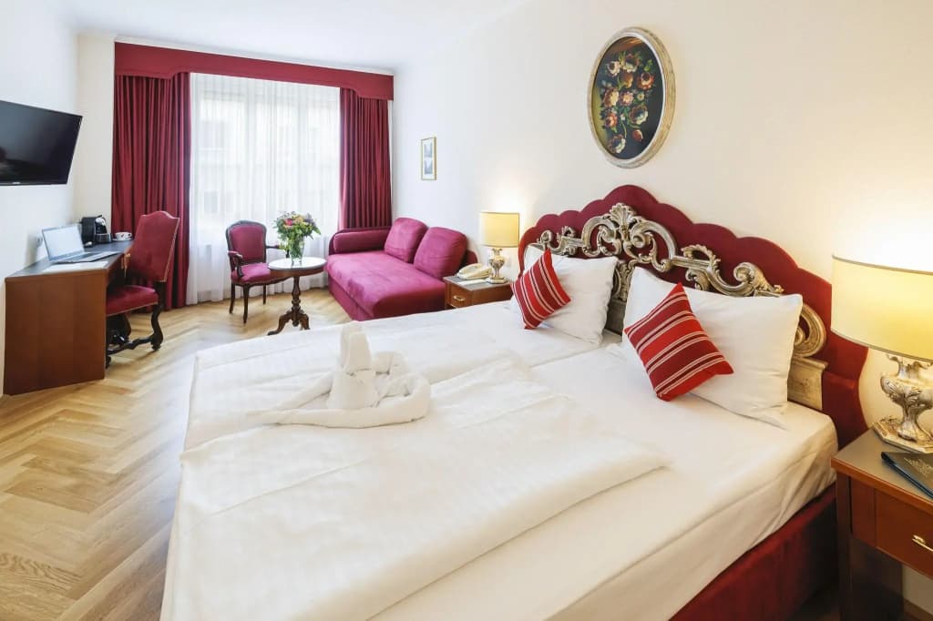 Hotel Royal - photo 31