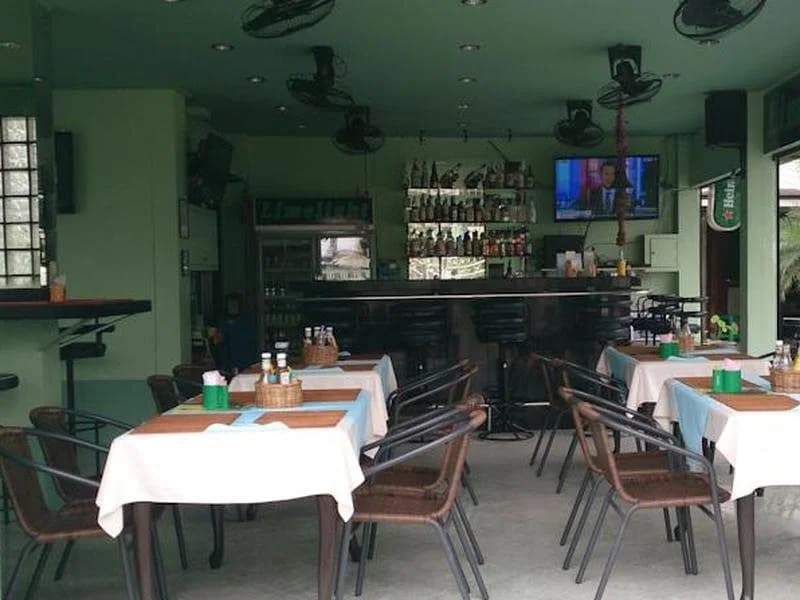 Limelight Guest House and Pub - photo 12