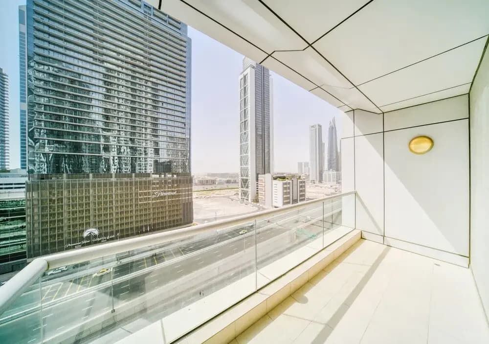Executive Towers Amazing 1BR Onsite Pool Business bay - photo 14