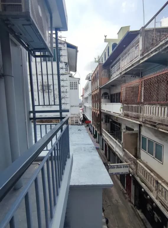N5 Ratchawong Hostel - photo 41