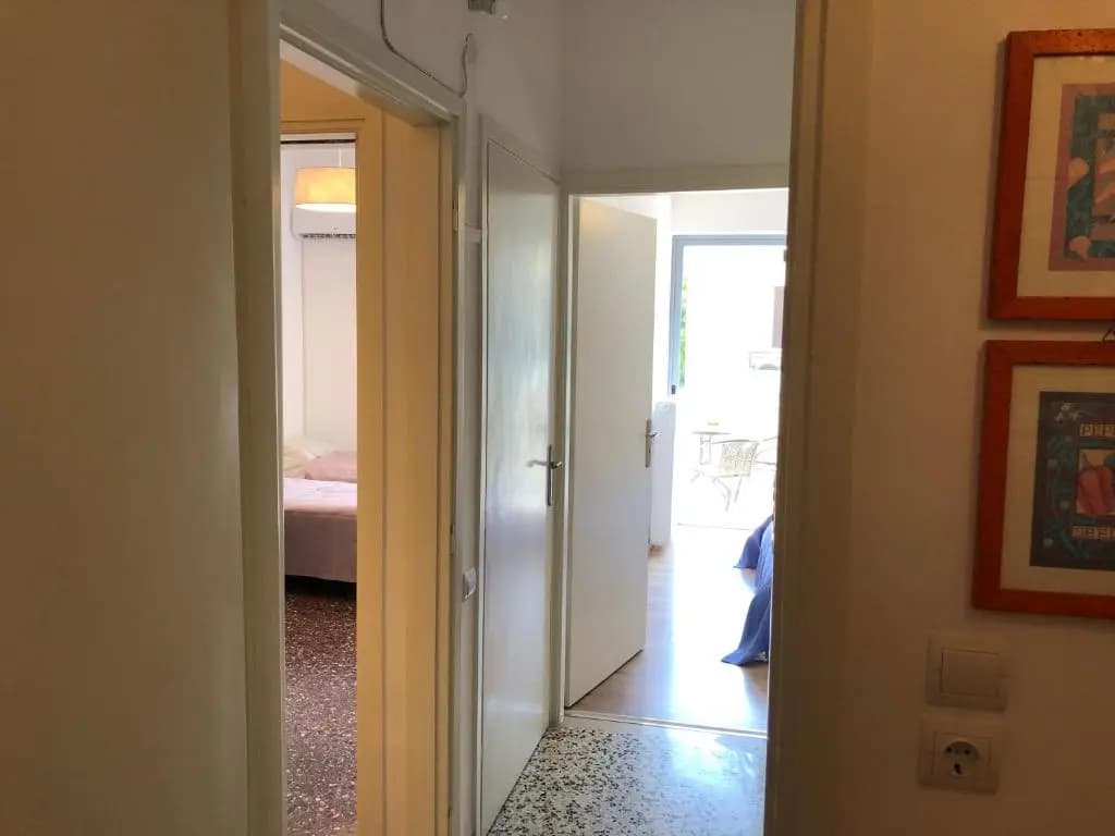 Metaxourgio spacious two bedroom apartment - photo 9