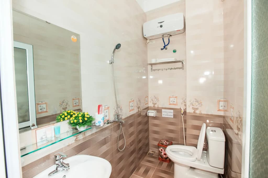 Dang Quang Guesthouse - photo 8