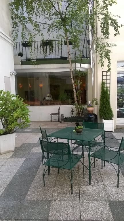 France Eiffel Hotel - photo 10