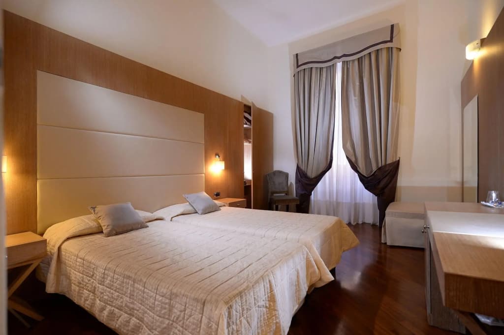 Hotel Golden - photo 30