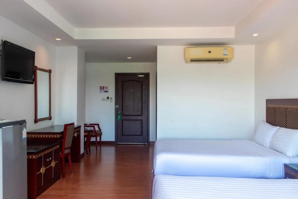 Jomtien Hisotel - photo 36