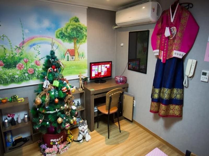 Apple Guesthouse - photo 13