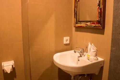 A7 Guesthouse - photo 10