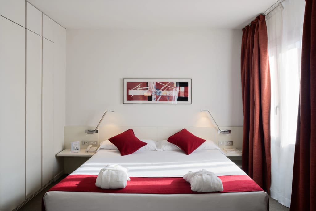 Sercotel Amister Art Hotel - photo 7