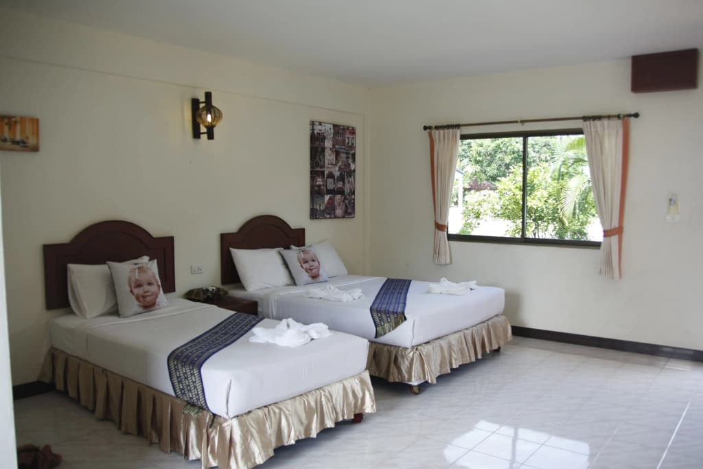 Forumhouse Hotel - photo 3