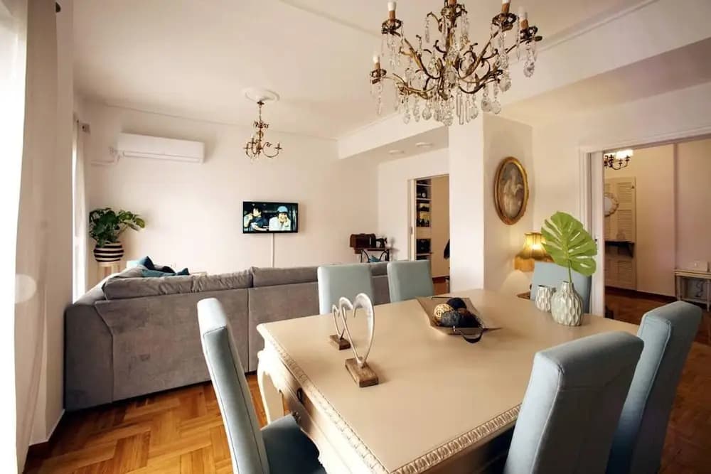 ew Thission Luxury Apartment - photo 18