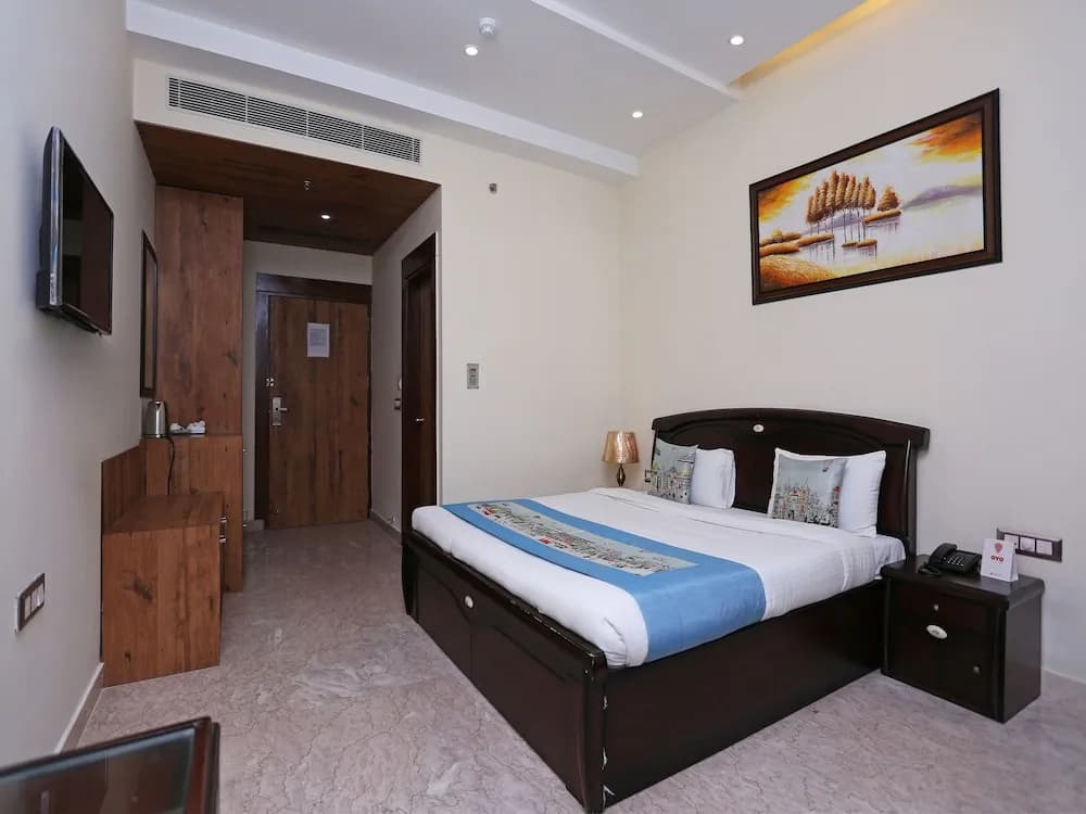 Hotel Lagoona and Banquet Hall - main photo