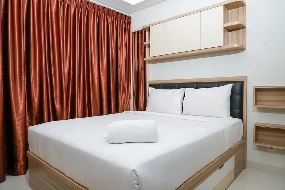 Modern Studio Room Puri Mansion Apartment - photo 4