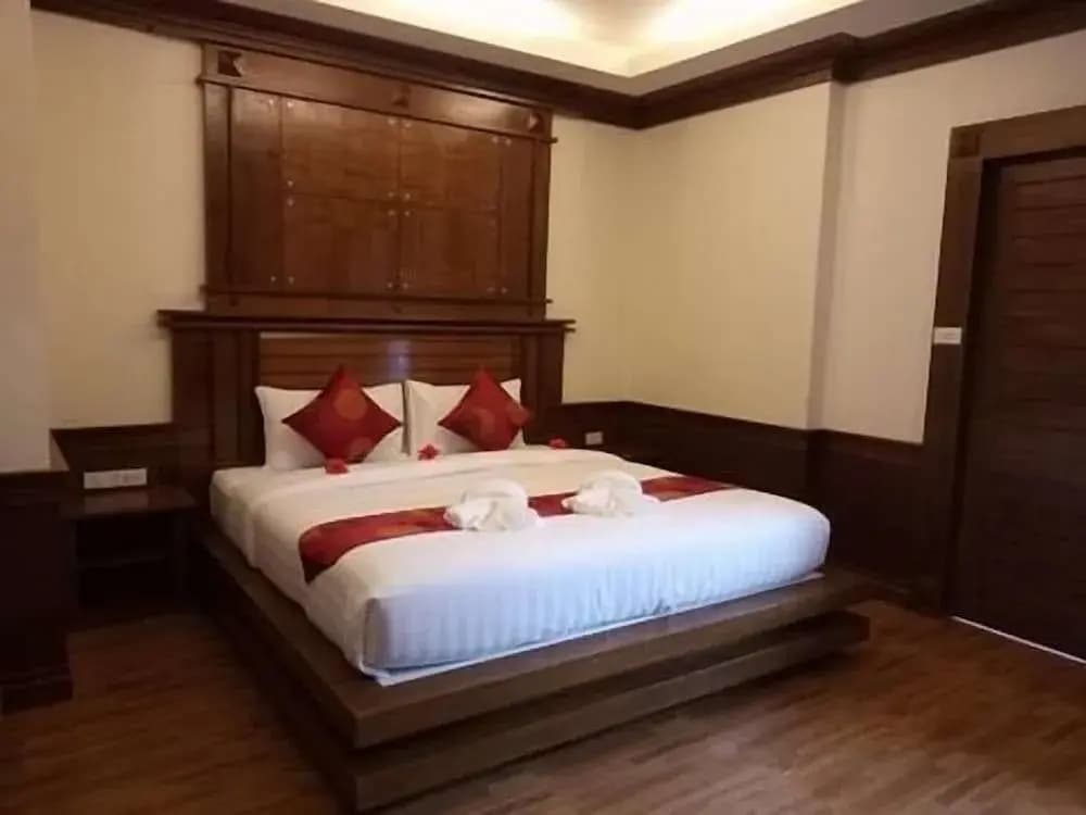 Lanta White's House - photo 5
