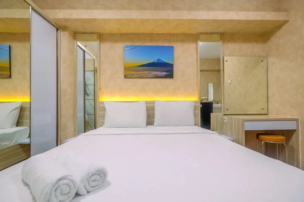 Elegant Studio (No Kitchen) Apartment at Green Bay Pluit - photo 3