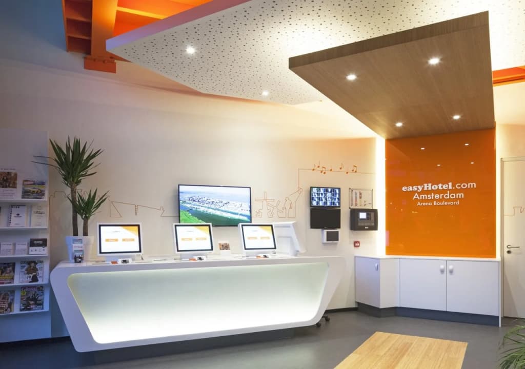 easyHotel Amsterdam Arena Boulevard - photo 2