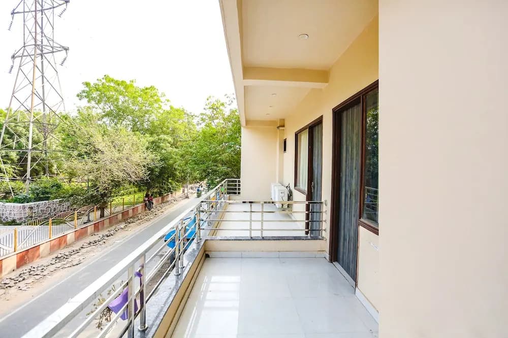 FabHotel Novel Suites - photo 20