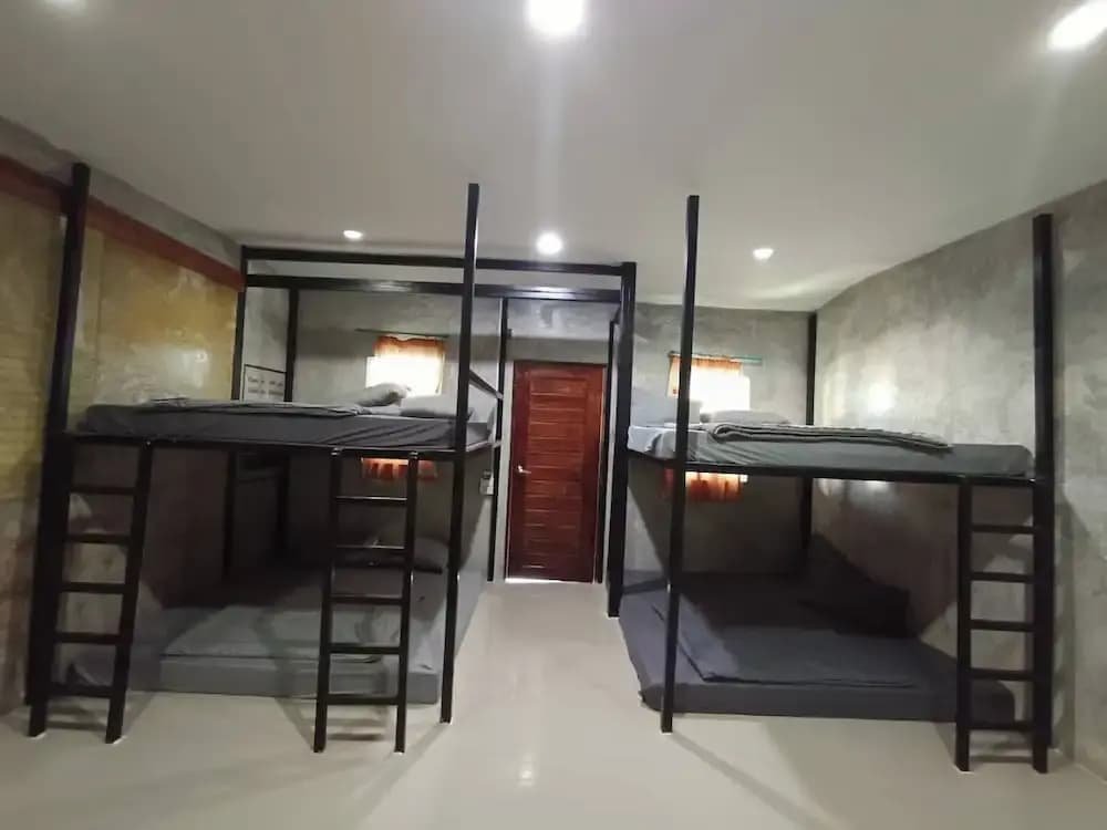 Rakchayanin Resort Koh Larn - photo 13
