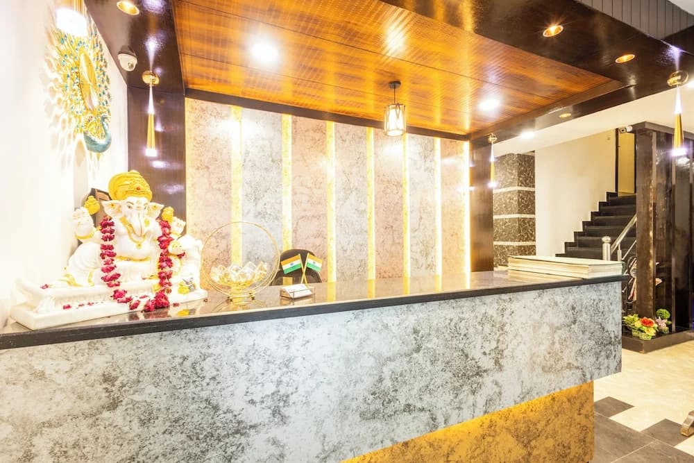 Hotel Cosmo - photo 2