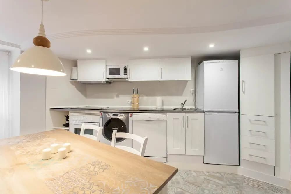 Plaza Mayor Flats - photo 14