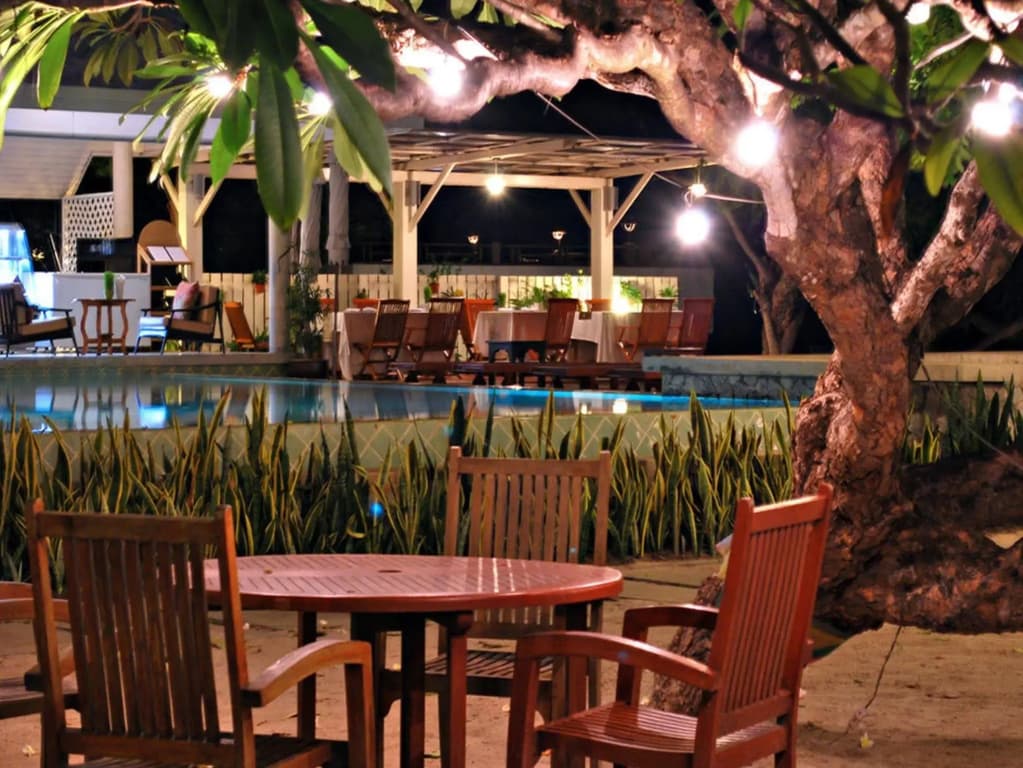 Baan Bayan Beachfront Hotel - photo 24