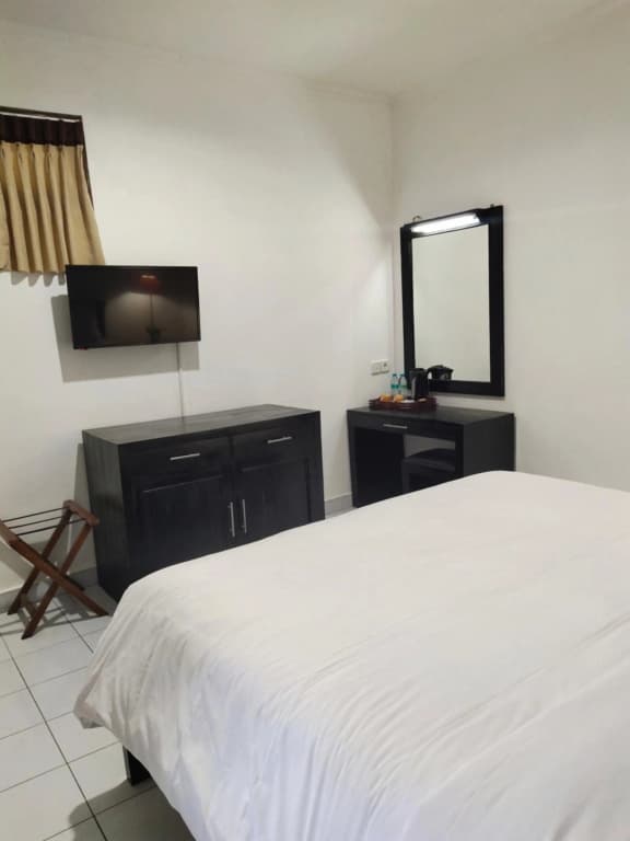 La Walon Hotel - photo 38