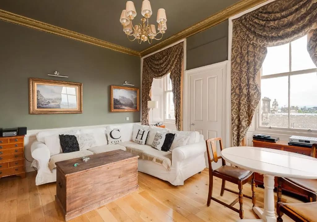 The Castle Esplanade Residence - photo 2