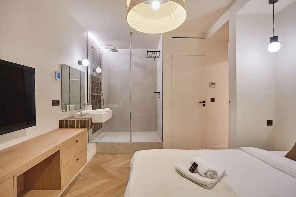 Amazing AC Apartment Center of Paris Le Marais - photo 3