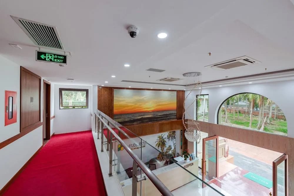 Night Sea Hotel - photo 17
