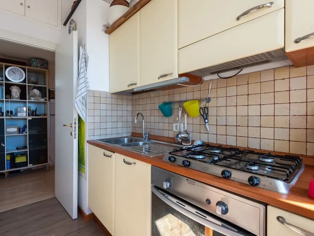 Bright Panorama Apartment - photo 12