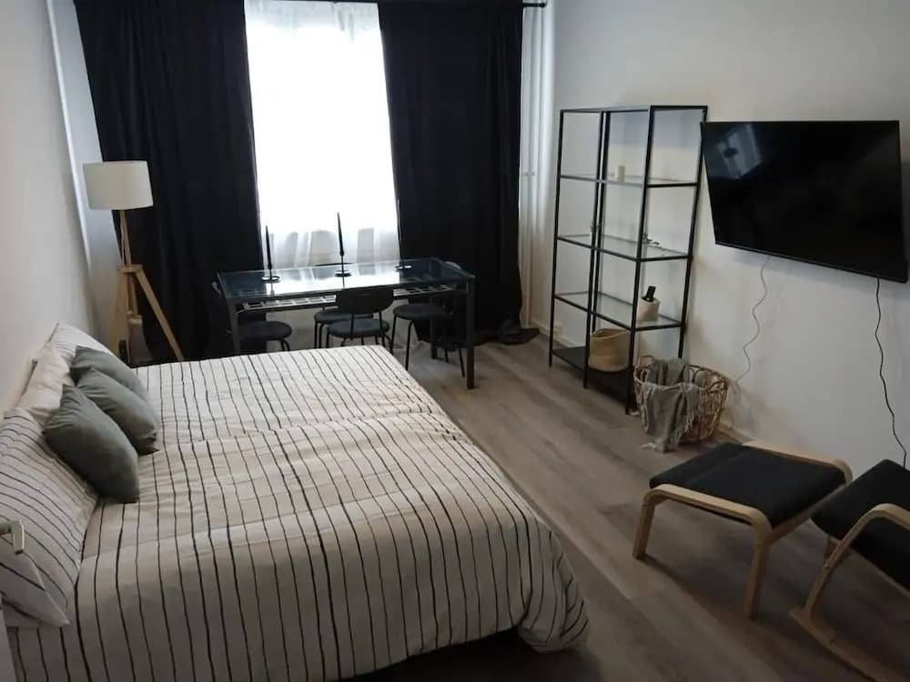 Alexanderplatz Fresh Adorable Studio - photo 2