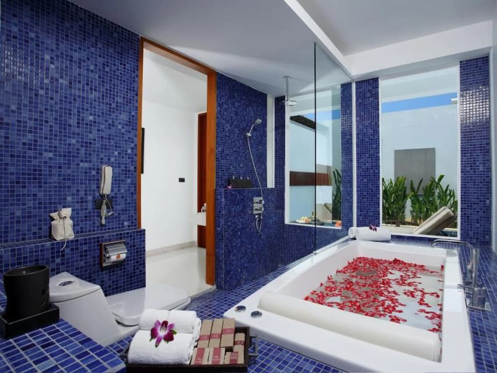 La Flora Resort Patong - photo 10