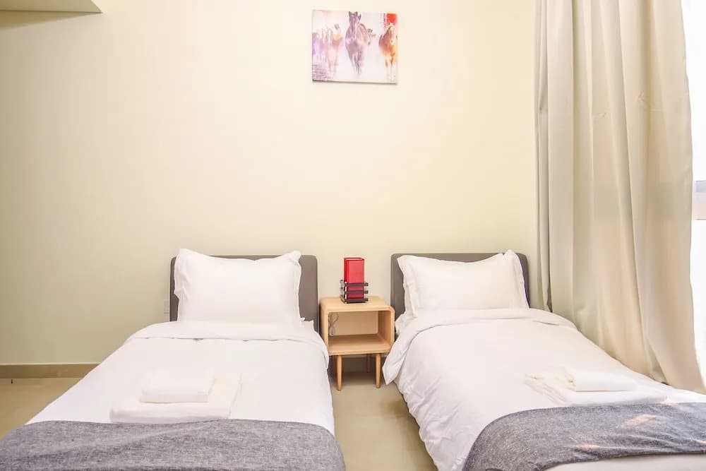 2 Bedroom Apartment- Azizi Plaza - photo 3