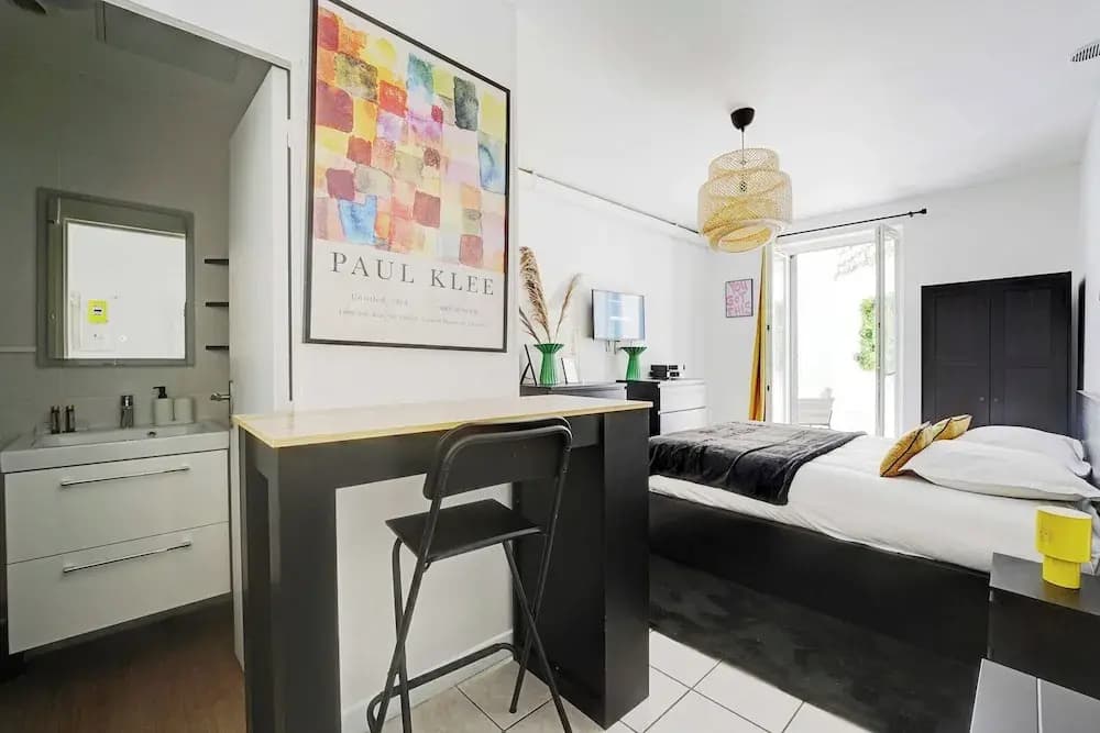 Charming Studio - 2P - Batignolles - photo 1