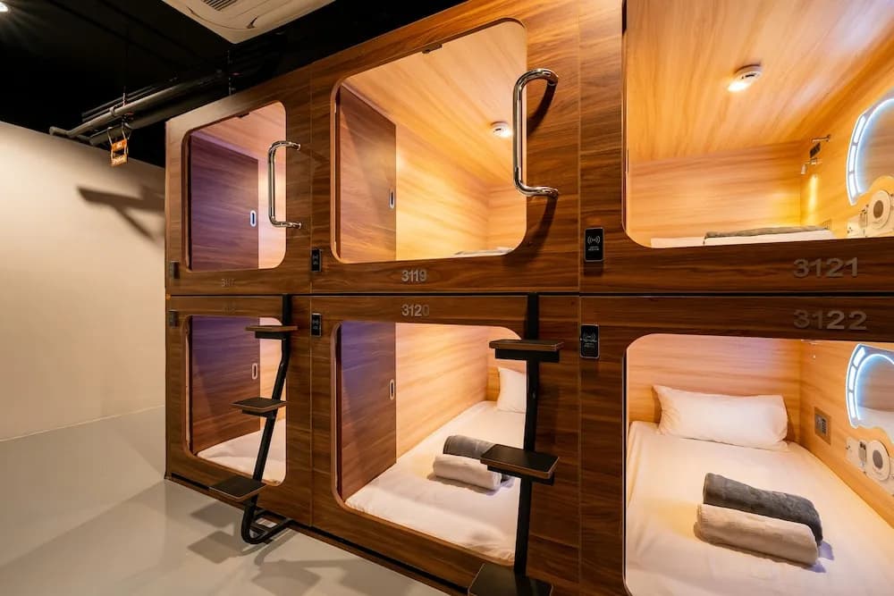 JPOD Capsule Hotel - photo 5